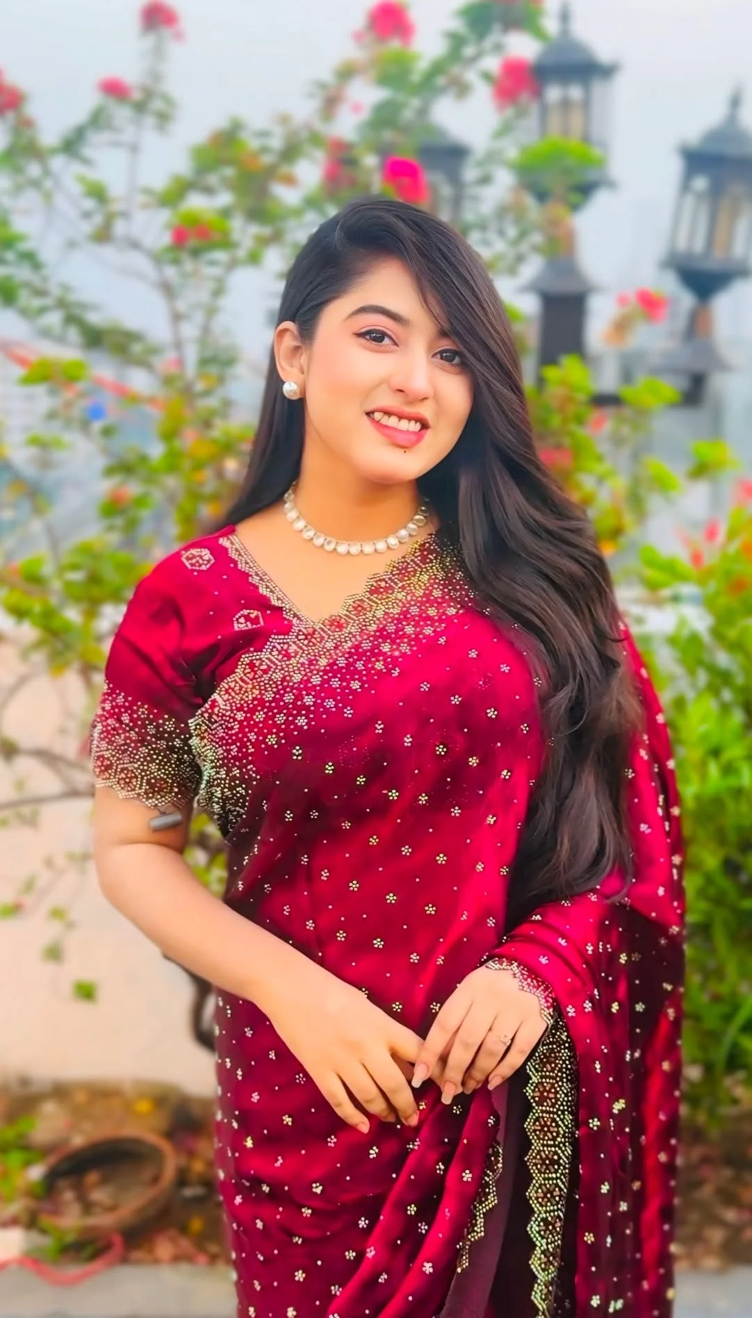 ফ্রেন্ডি সিল্ক প্রিমিয়াম শাড়ি