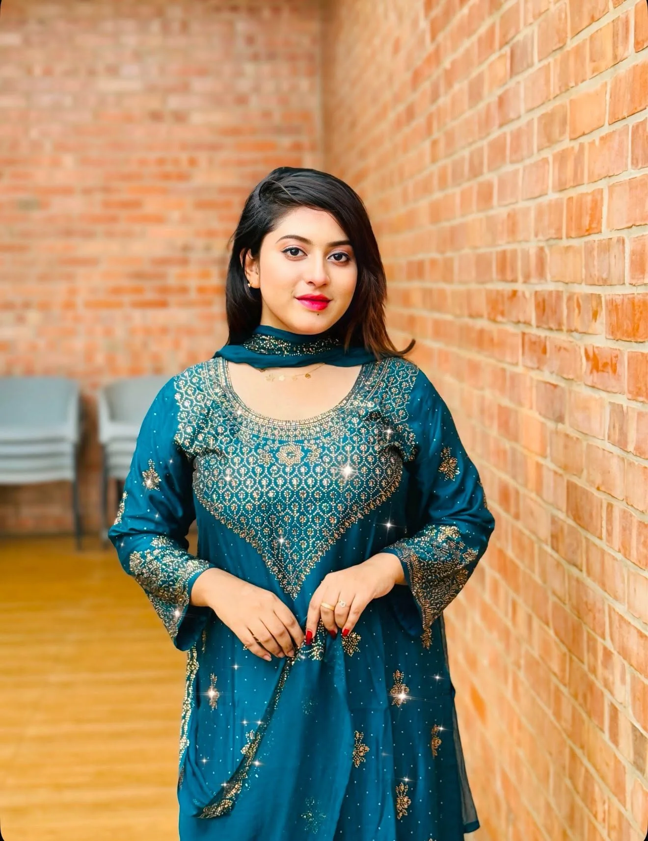 গর্জিয়াস ওয়ান থ্রি পিস (সেলাই ছাড়া)