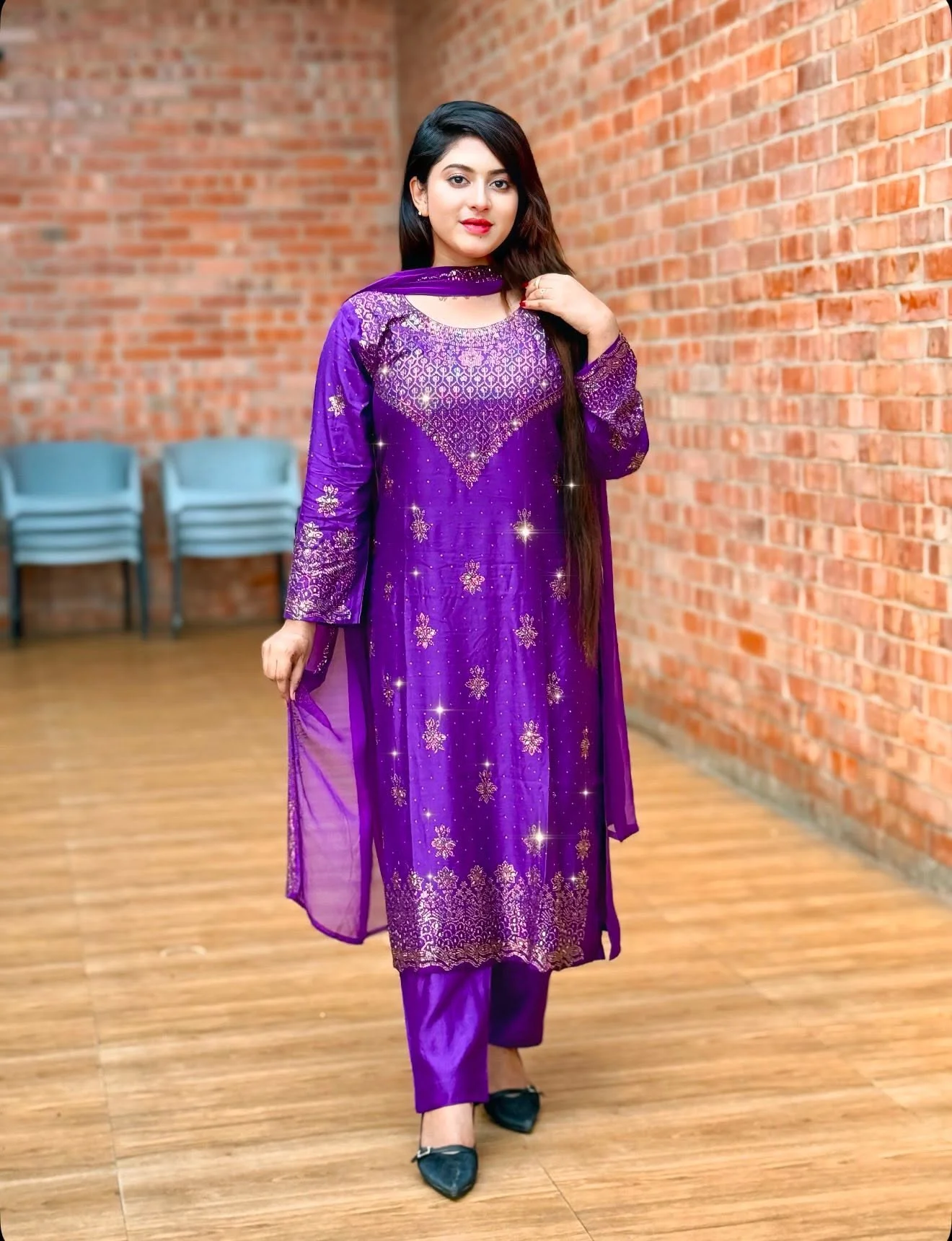 গর্জিয়াস ওয়ান থ্রি পিস (সেলাই ছাড়া)
