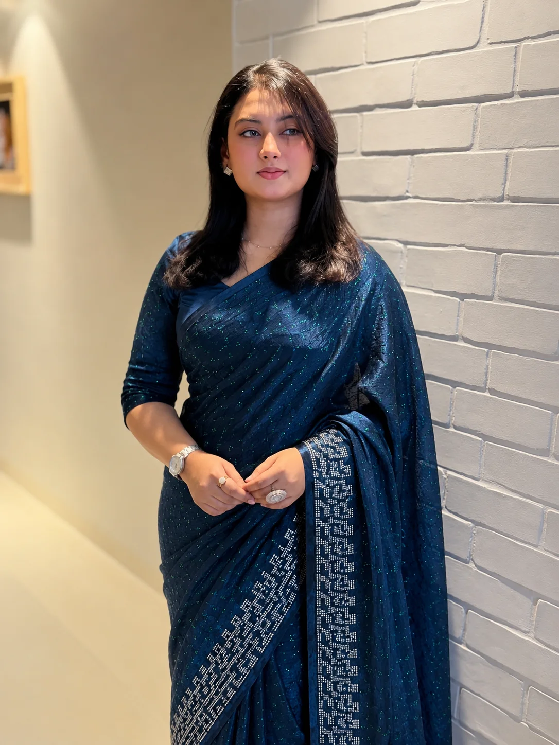  ফ্রেন্ড সিল কাপড়ের শাড়ি 